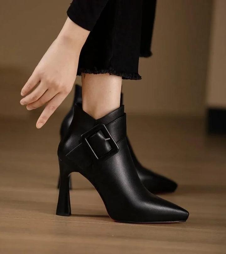 Eileen | Heeled Ankle Boots with an Oversized Buckle